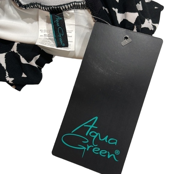 Nwt Aqua Green 1 Piece Flattering Ruched Front Swimsuit Black White SZ 18W - Picture 6 of 7